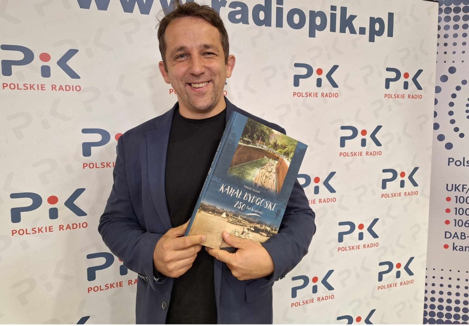 Tomasz Izajasz zaprezentował swój album „Kanał Bydgoski - 250 lat historii”/fot: Bogumiła Wresiło