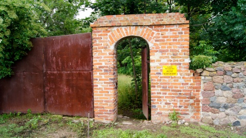 Ruiny pałacu w Janowie, fot: Henryk Żyłkowski