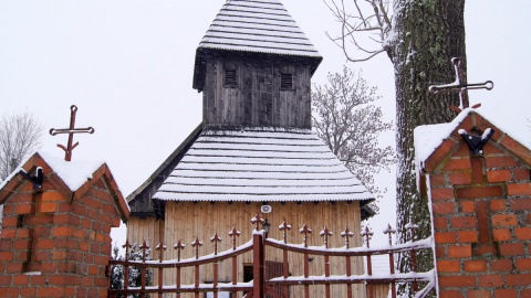 Drewniany kościół we Włókach. Fot. Henryk Żyłkowski