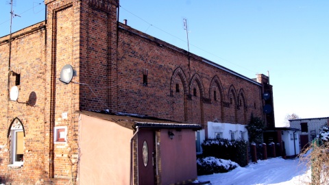 Tajemniczy obiekt na drodze Ostromecko-Dąbrowa Chełmińska. Fot. Henryk Żyłkowski