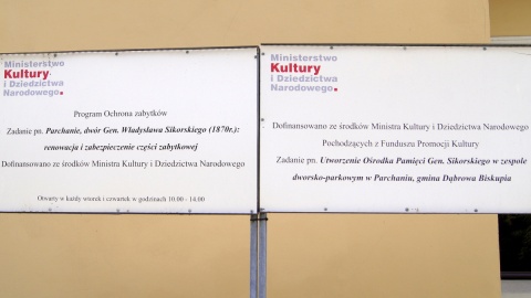 Z wizytą w dworku generała Władysława Sikorskiego w Parchaniu. Fot. Henryk Żyłkowski