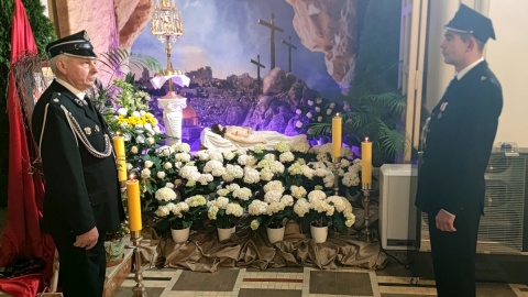 Przed Mszą Świętą Rezurekcyjną w kościele pw. Wniebowzięcia Najświętszej Maryi Panny w Radziejowie. Fot. Dawid Cysewski/PR PiK