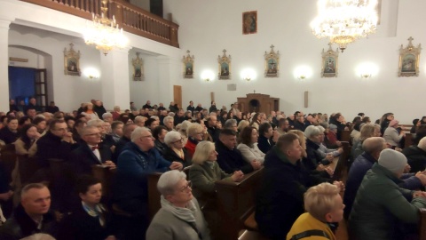 Msza Święta Rezurekcyjna w kościele pw. Wniebowzięcia Najświętszej Maryi Panny w Radziejowie. Fot. Dawid Cysewski/PR PiK
