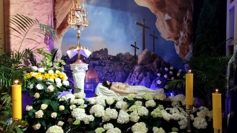 Msza Święta Rezurekcyjna w kościele pw. Wniebowzięcia Najświętszej Maryi Panny w Radziejowie. Fot. Dawid Cysewski/PR PiK