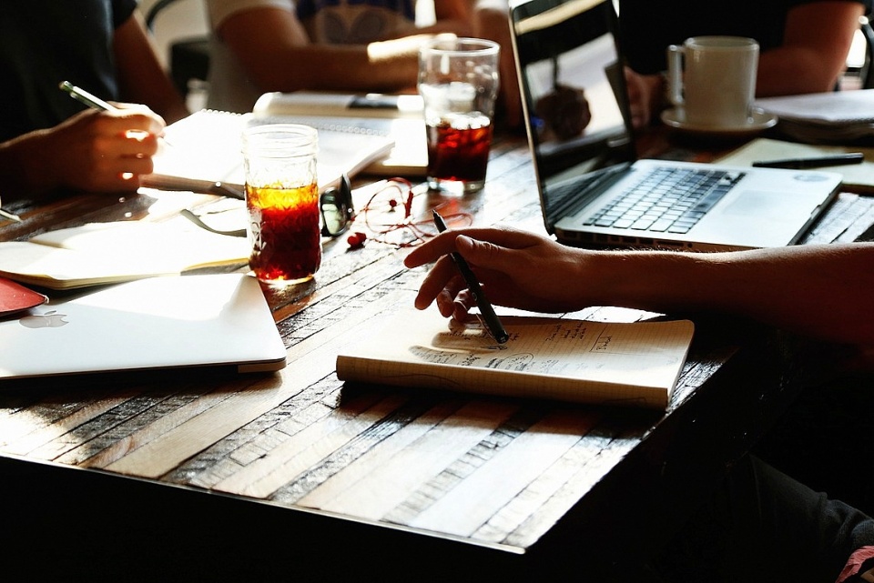Praca - cel czy narzędzie? Fot. ilustracyjna/StartupStockPhotos/pixabay.com