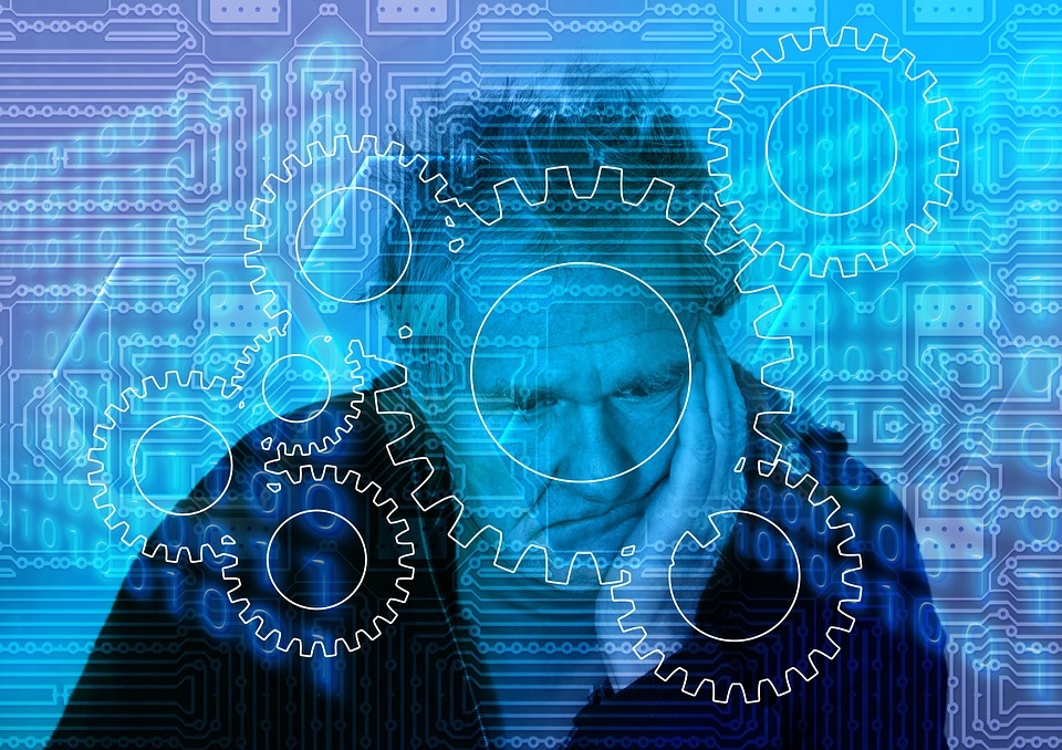 Starsze bywają nowoczesnością przerażeni. Czy słusznie? Fot. ilustracyjna/pixabay.com