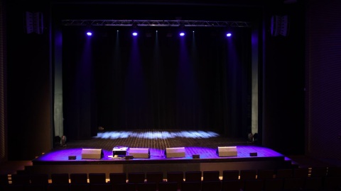 Sala widowiskowa w Centrum Kultury i Historii „Wahadło”/fot. Patryk Wypyszewski