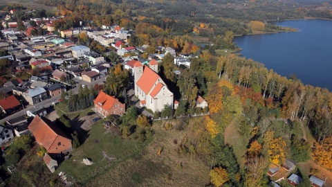 Jesienny krajobraz miasteczka Górzno. Fot. Daniel Pach/facebook.com/GorznienskoLidzbarskiParkKrajobrazowy