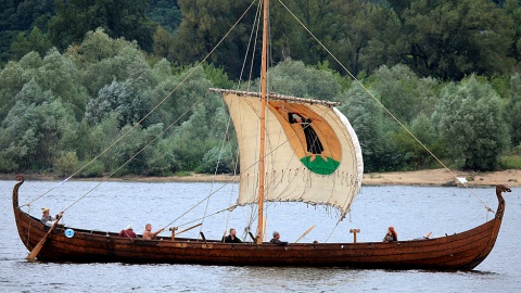Niecodzienne łodzie w trakcie „Festiwalu Wisły”. Fot. Marcin Karasiński
