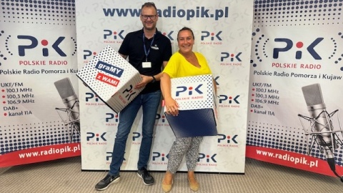 Od lewej, autor audycji, Tomasz Kaźmierski i organizatorka Bydgoskiego Festiwalu „Podróżnicy”, Malwina Sypniewska-Pietsch/fot. Jan Duks