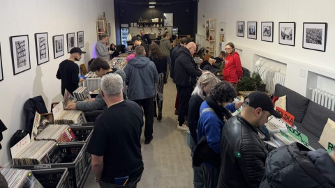 Targi Małych Wydawców i giełda płyt winylowych w Velvet ArtCafe w Bydgoszczy/fot. Tomasz Kaźmierski