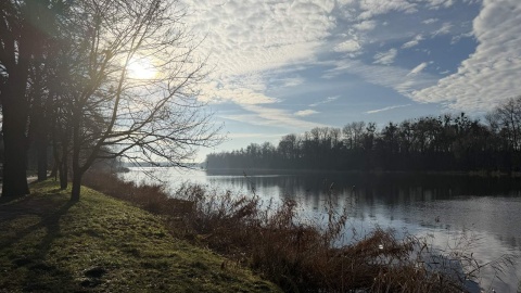 Mogileński Dom Kultury znajduje się tuż obok Jeziora Mogileńskiego/fot. Tomasz Kaźmierski