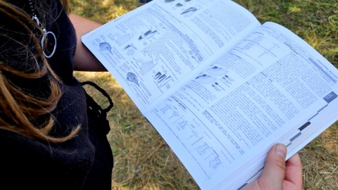 Zamiast spędzać wakacje na plaży czy w górach, jadą obrączkować ptaki. Fot. Adriana Andrzejewska-Kuras/PR PiK