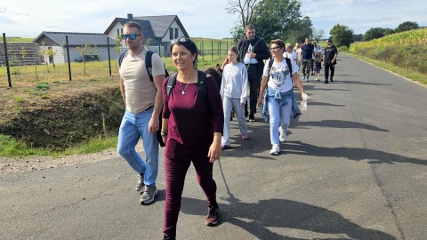 Oprócz różnych grup wsparcia i zajęć, Gabriela i Leszek Jastrzębscy organizują też wędrówki z osłami. Fot. Adrana Andrzejewskia-Kuras/PR PiK