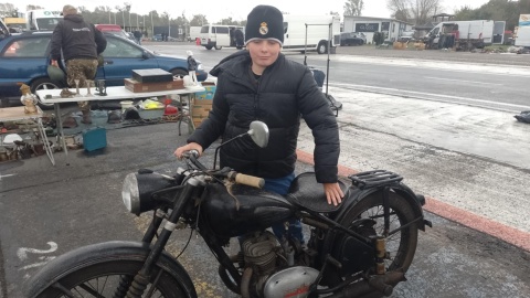 Pasjonaci motoryzacji spotkali się w Toruniu i wzięli udział w Motobazarze/fot.: Michał Zaręba