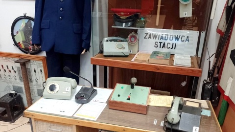 Z wizytą w „Kolejowej Izbie Tradycji” na Dworcu Głównym w Toruniu. Fot. Michał Zaręba/PR PiK