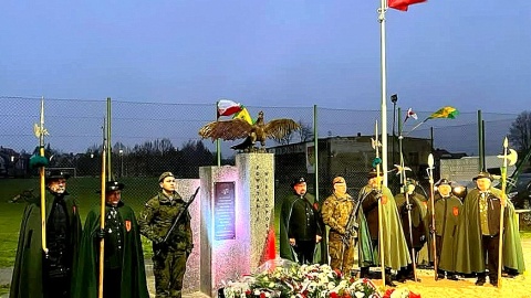 Uroczystość odsłonięcia Pomnika Powstańców Wielkopolskich w Szczepanowie, odbyła się w sobotę 27 grudnia br. Fot. nadesłane