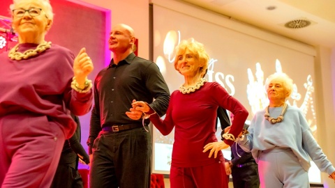 Pani Anna Fabiszak w rywalizacji o tytuł „Miss 80 plus”. Fot. Politechnika Bydgoska