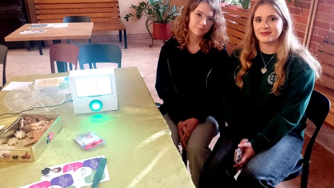 Spotkaliśmy tzw. „schoolworkerów” – uczniów, którzy wspierają rówieśników, są otwarci na rozmowę i dbają o dobrą atmosferę w szkole.. Fot. Michał Zaręba/PR PiK