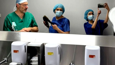 Z wizytą w Klinice Kardiochirurgii w Szpitalu Uniwersyteckim im. doktora Antoniego Jurasza w Bydgoszczy. Fot. Izabela Langner/PR PiK