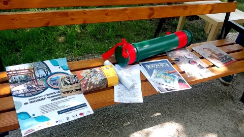 W Toruniu otwarto park kieszonkowy poświęcony Małgorzacie Iwanowskiej-Ludwińskiej. Zakopano też kapsułę pamięci. Fot. Michał Zaręba/arch. PR PiK