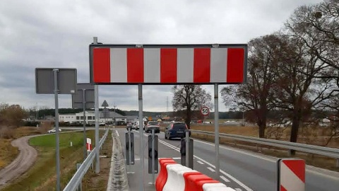 Droga Wojewódzka nr 254 ma nową nawierzchnię, ale szereg ograniczeń prędkości. Fot. nadesłane