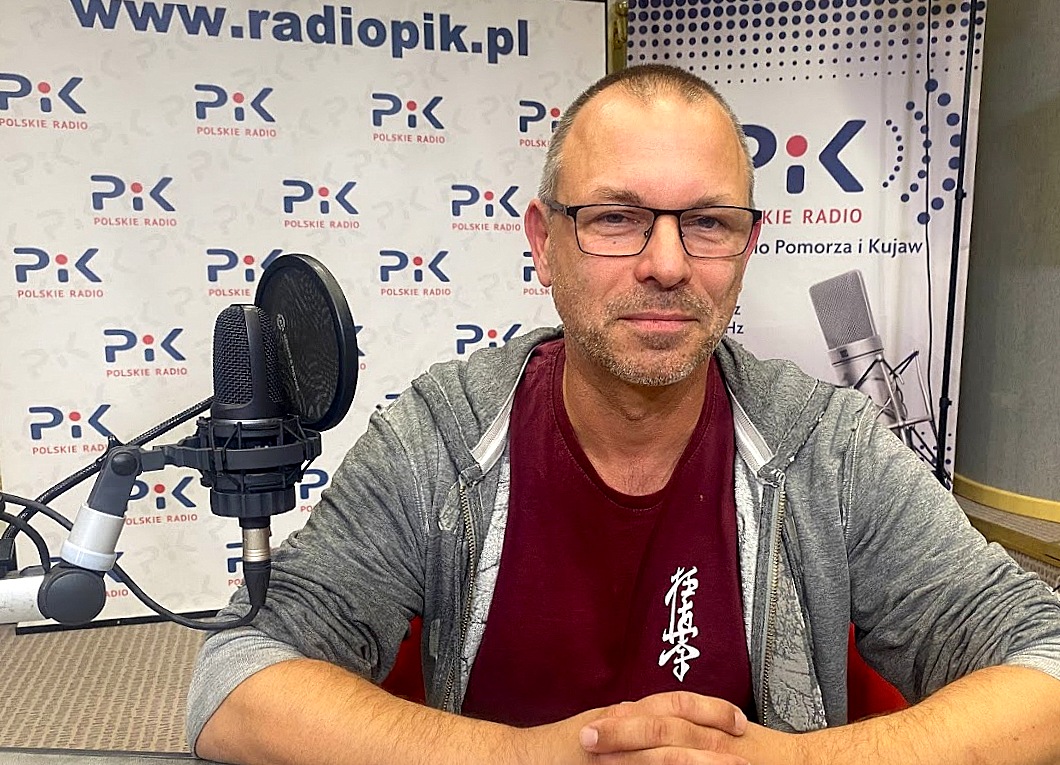 Doktor Tomasz Marcysiak w studiu Polskiego Radia PiK. Fot. Magda Jasińska