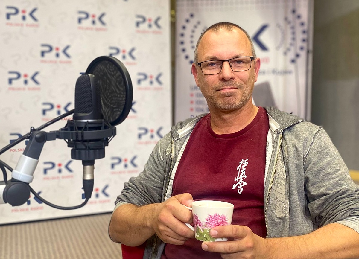 Doktor Tomasz Marcysiak w studiu Polskiego Radia PiK. Fot. Magda Jasińska