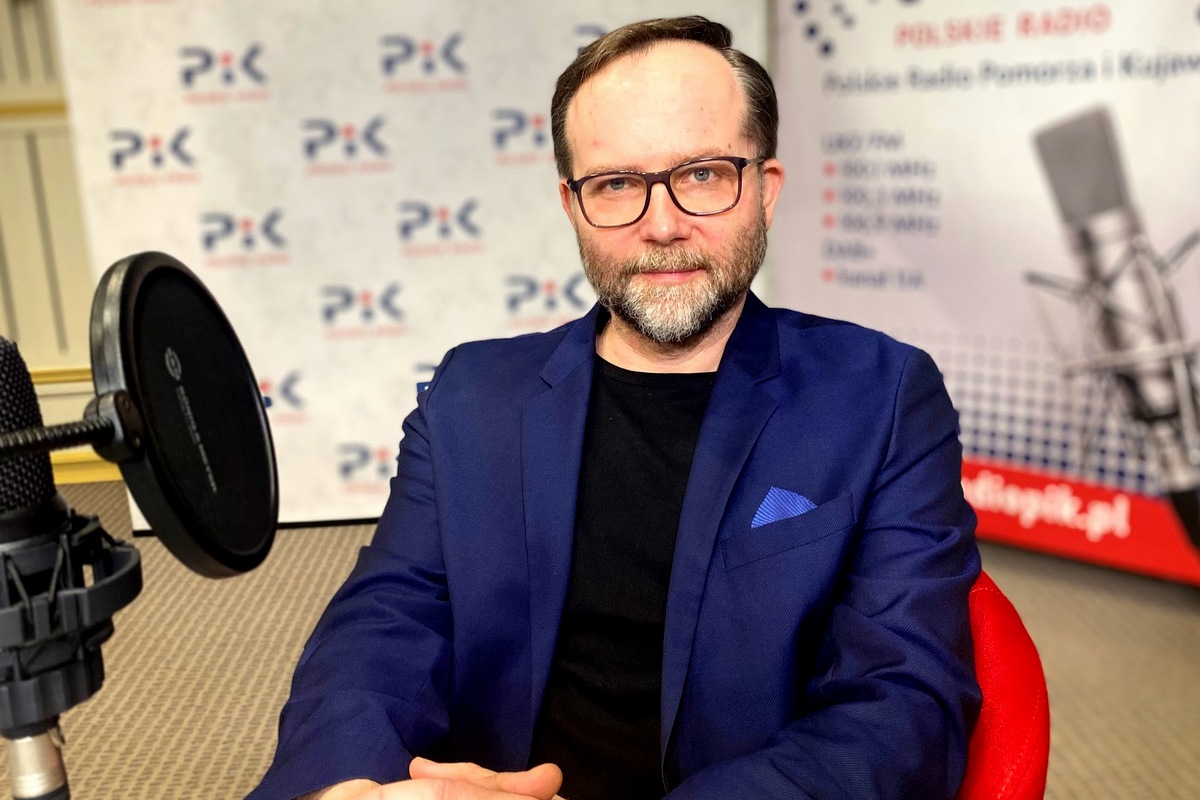 Krzysztod Herdzin w studiu Polskiego Radia PiK. Fot. Magda Jasińska Krzysztod Herdzin w studiu Polskiego Radia PiK. Fot. Magda Jasińska