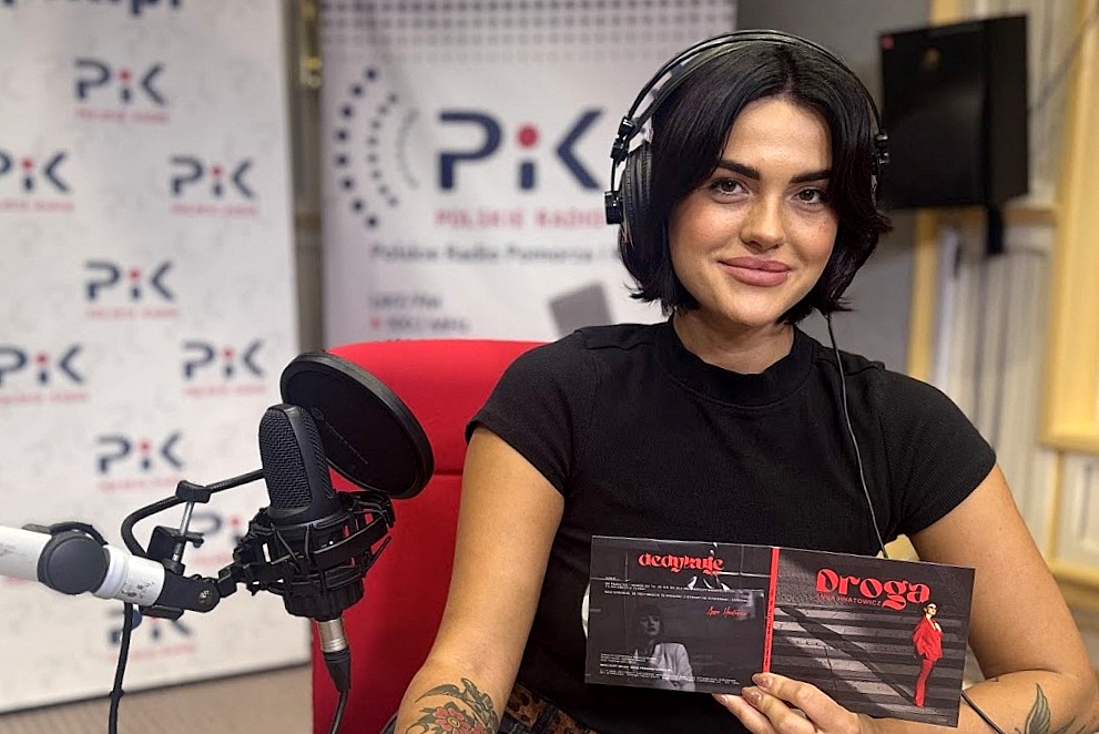 Anna Hnatowicz w studiu Polskiego Radia PiK. Fot. Magda Jasińska/PR PiK