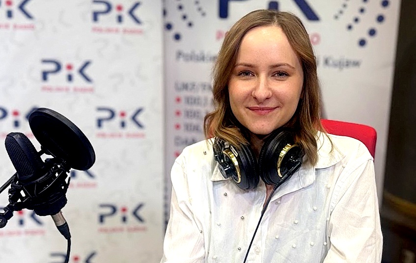 Klaudia Kaczyńska w studiu Polskiego Radia PiK. Fot. Magda Jasińska/PR PiK
