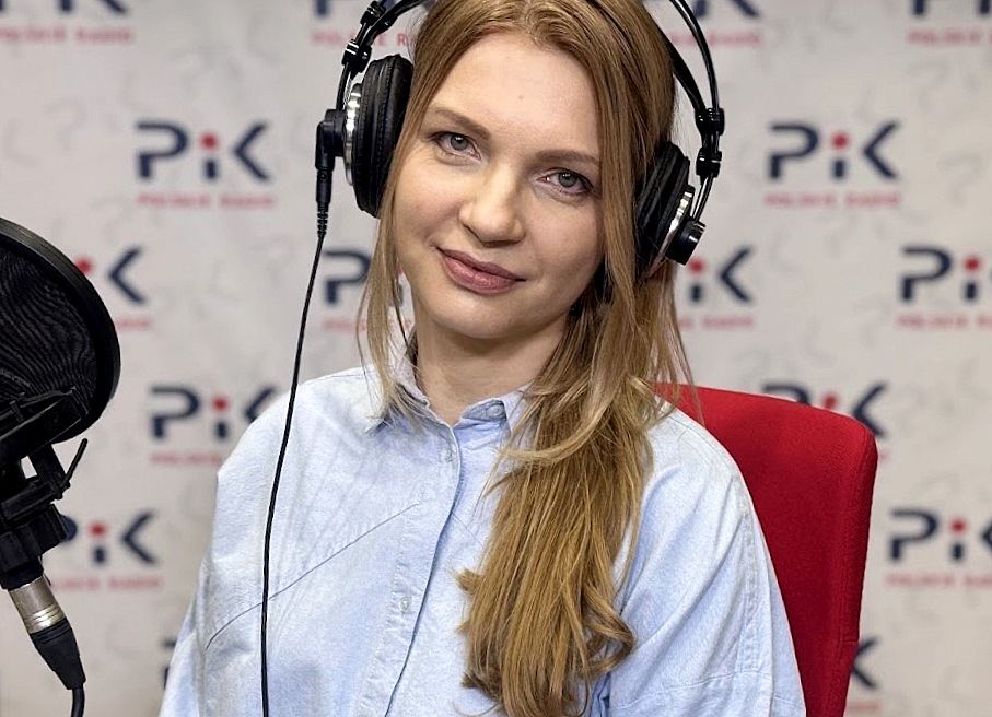 Emilia Pawłowska w studiu Polskiego Radia PiK. Fot. Magda Jasińska/PR PiK