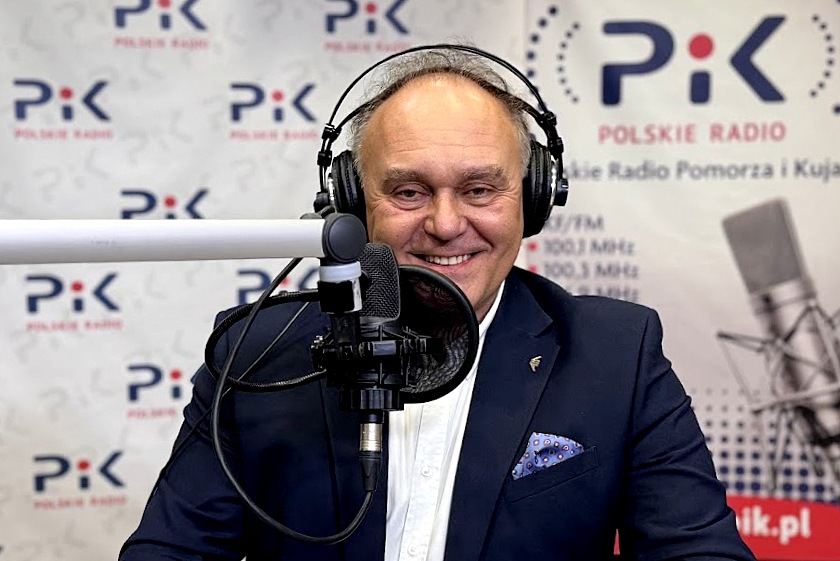 Profesor Piotr Salaber w studiu Polskiego Radia PiK. Fot. Magda Jasińska/PR PiK