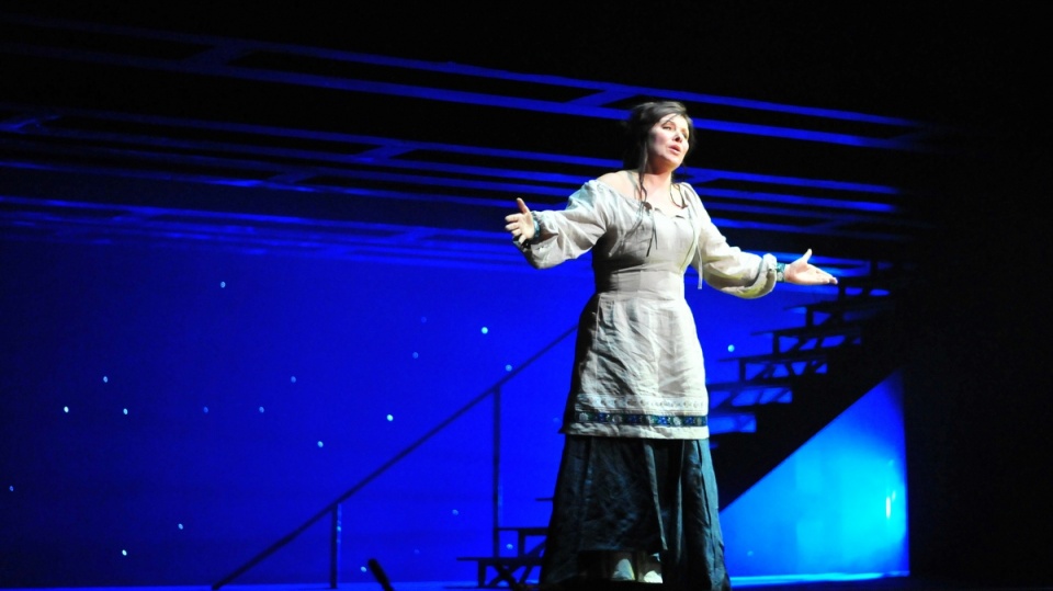 Jolanta Wagner na scenie Opery Nova. Fot. Ireneusz Sanger