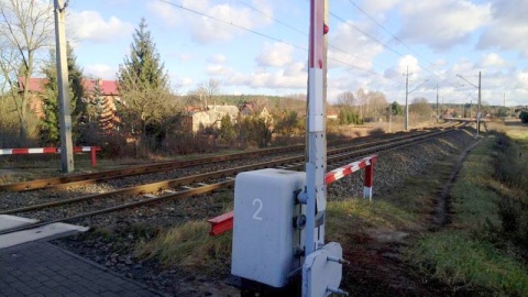 Przejazd w Cierpicach ma być przebudowany, a dróżnika ma zastąpić system elektroniczny. Fot. Adriana Andrzejewska