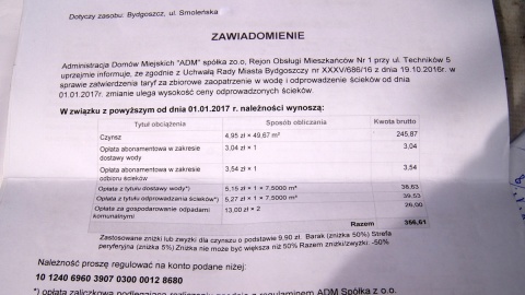 Około 40 rodzin mieszkających w barakach przy ul. Smoleńskiej w Bydgoszczy, będzie musiało uiścić dwukrotnie większą opłatę za mieszkanie. Fot. Henryk Żyłkowski