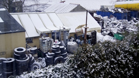 Co kryje się za pożarami na złomowisku w Grodztwie? Fot. Henryk Żyłkowski