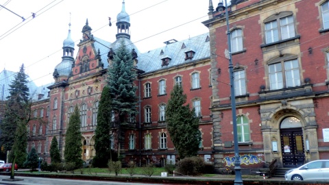 Piekny, zabytkowy i opustoszały. Fot. Lech Przybyliński