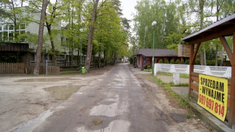 Z roku na rok obniża się lustro wody w Jeziorze Ostrowskim. Fot. Henryk Żyłkowski