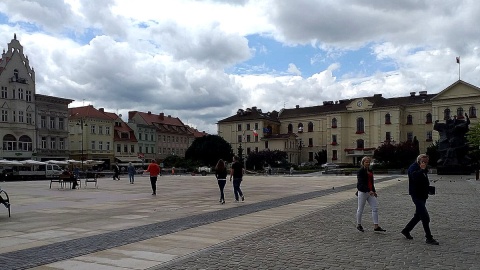Zrewitalizowany Stary Rynek w Bydgoszczy. Czy nie za mało zieleni? Fot. Adriana Andrzejewska