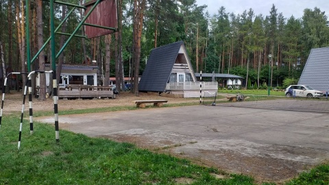 Pomost przy terenach letniskowych nad Zalewem Koronowskim... odpłynął. Fot. Adriana Andrzejewska-Kuras