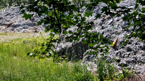 W Dziewierzewie koło Kcyni znajduje się kolejne składowisko odpadów. Fot. Henryk Żyłkowski