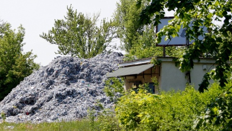 W Dziewierzewie koło Kcyni znajduje się kolejne składowisko odpadów. Fot. Henryk Żyłkowski