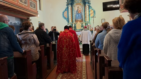 We Włókach, każdego siódmego dnia miesiąca odbywają się specjalne nabożeństwa z modlitwą o uzdrowienie/fot.: Ewa Dąbrowska