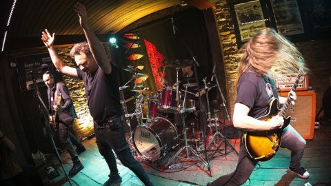29 stycznia 2024 - grupa COCHISE na scenie toruńskiego Hard Rock Pub Pamela. Fot. Tomasz Jaworski