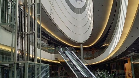 Centrum Handlowe „Drukarnia”. Stoi w centrum Bydgoszczy. Ma ogromny potencjał, a jednak od wielu miesięcy świeci pustkami. Fot. Michał Słobodzian