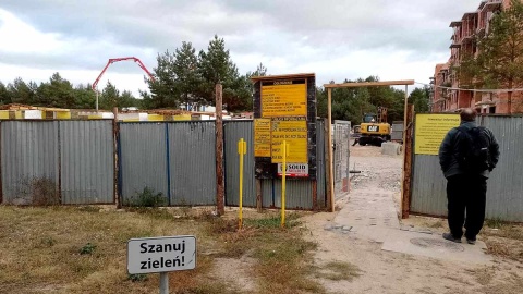 Czy na zbiorowych mogiłach staną osiedlowe bloki? Fot. Michał Zaręba