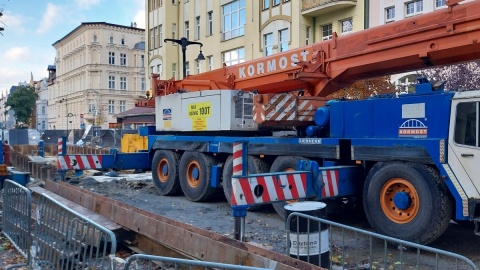 Wykopy, zamknięte na długo ulice. To może wyprowadzić z równowagi kierowców. Fot. Zaneta Walentyn