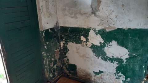 Nieremontowana od lat kamienica przy ul. Piotra Skargi w Bydgoszczy (fot. Henryk Żyłkowski)