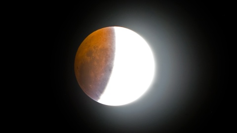 2019-01-21 Total Lunar Eclipse © Marcin Grzybowski